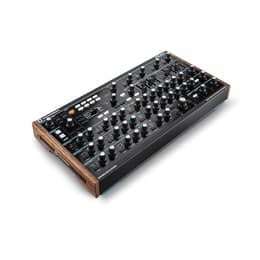 Novation Peak Muziekinstrumenten
