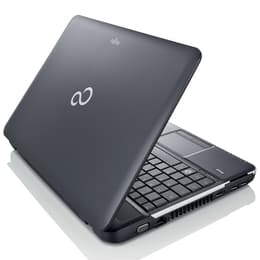 Fujitsu LifeBook A512 15" Core i3 2.4 GHz - SSD 256 GB - 4GB AZERTY - Frans