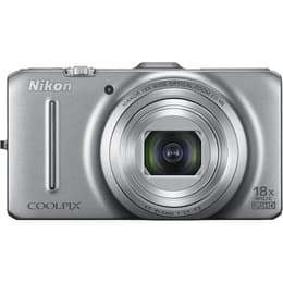 Nikon Coolpix S9300 - Zilver + Nikon Nikon Nikkor 18x Wide Optical Zoom 25-450 mm f/3.5-5.9 ED VR