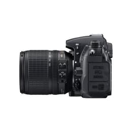 Spiegelreflexcamera - Nikon D7000 Zwart + Lens Nikon AF-S 18-200mm f/3.5-5.6 G ED DX VR