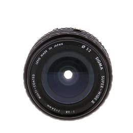 Lens Nikon F 24 mm f/2.8