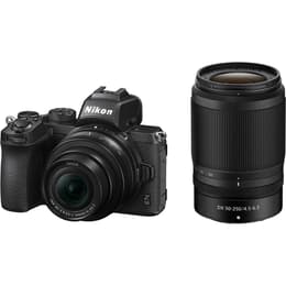 z 50 - Zwart + Nikkor Nikkor DX 16-50 mm f/3.5-6.3 VR + Nikkor Z DX 50-250 mm f/4.5-6.3 VR f/3.5-6.3 + f/4.5-6.3