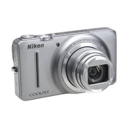 Compactcamera Coolpix s9200 - Zilver + Nikkor Nikkor 18X Wide Optical Zoom 25-450mm f/3.5-5.9 ED VR f/3.5-5.9