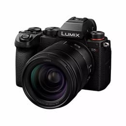 DC-S5D - Zwart + panasonic Lumix S 28-200mm f/4.0-7.1 O.I.S Macro f/4.0-7.1