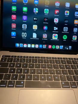 MacBook Pro Touch Bar 13