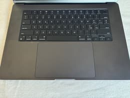 MacBook Pro 14