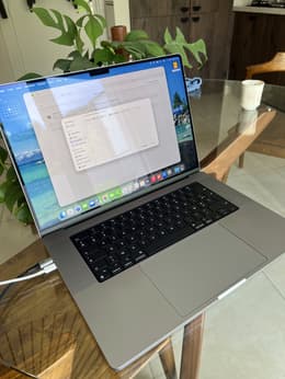 MacBook Pro 16
