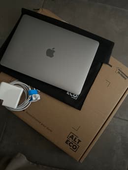 MacBook Air 13