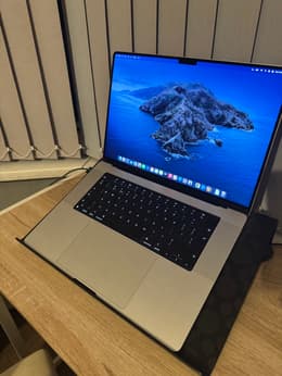 MacBook Pro 16