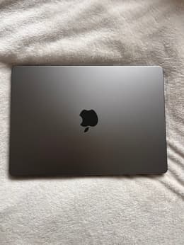 MacBook Pro 16
